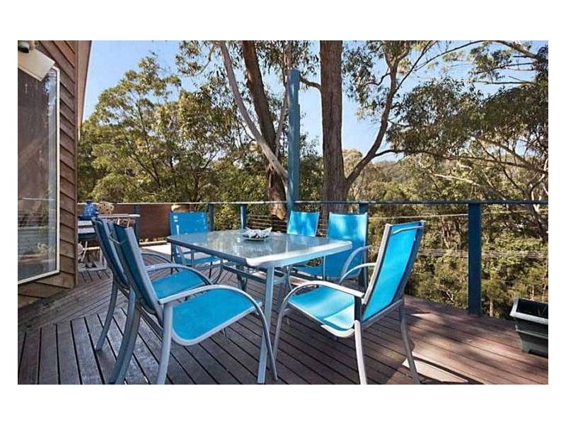 71 Lake Shore Drive, North Avoca NSW 2260