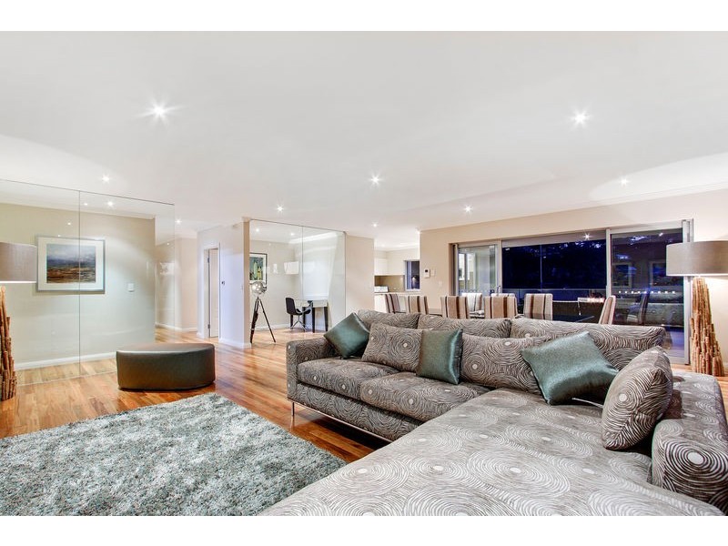 2/28 Avoca Drive, Avoca Beach NSW 2251