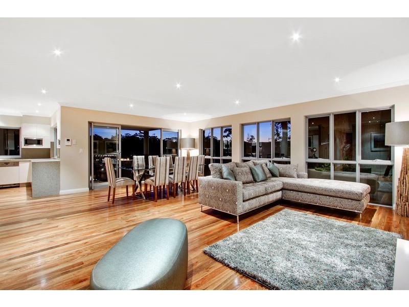 2/28 Avoca Drive, Avoca Beach NSW 2251