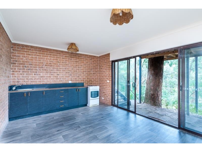 58 Carolina Park Rd, Avoca Beach NSW 2251