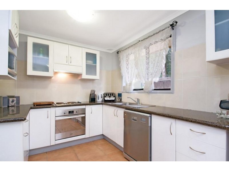 15 Holland Close, Springfield NSW 2250