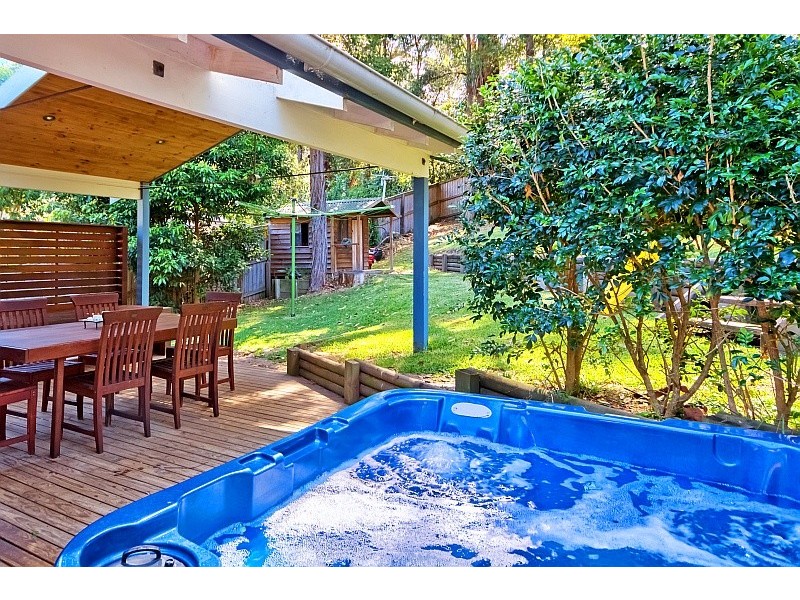 12 Walder Crescent, Avoca Beach NSW 2251
