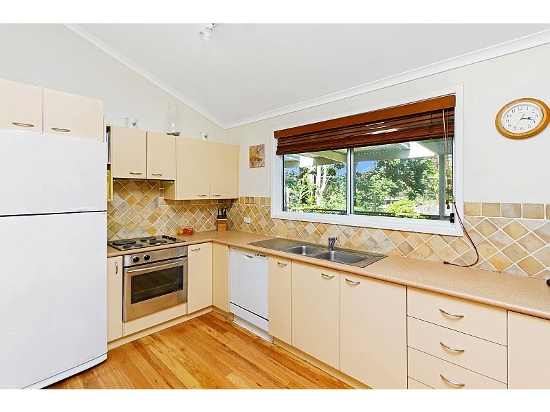 12 Walder Crescent, Avoca Beach NSW 2251