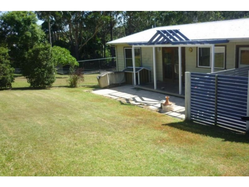 25a Tramway Rd, North Avoca NSW 2260
