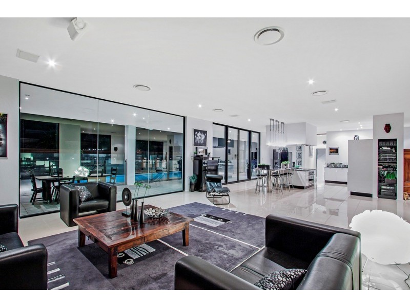 5/217 Oak Road, Matcham NSW 2250