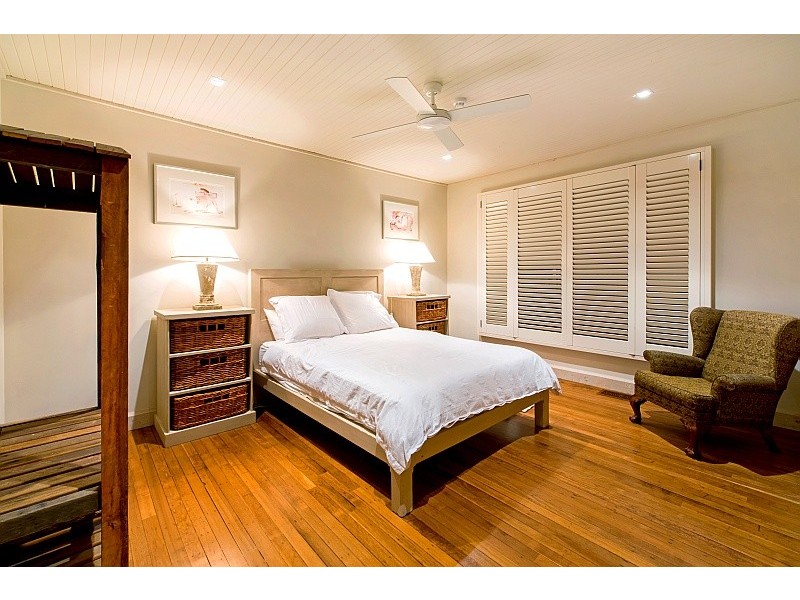 117 Avoca Drive, Avoca Beach NSW 2251