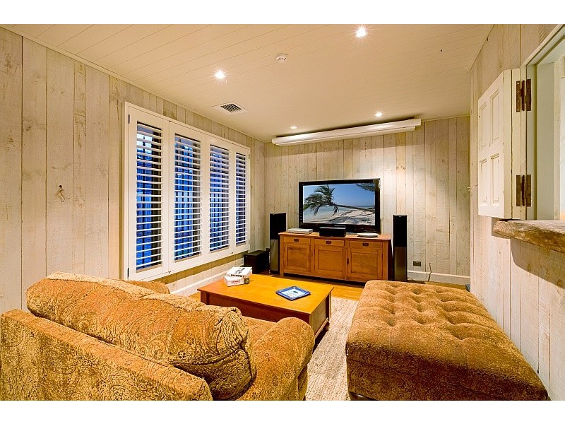 117 Avoca Drive, Avoca Beach NSW 2251