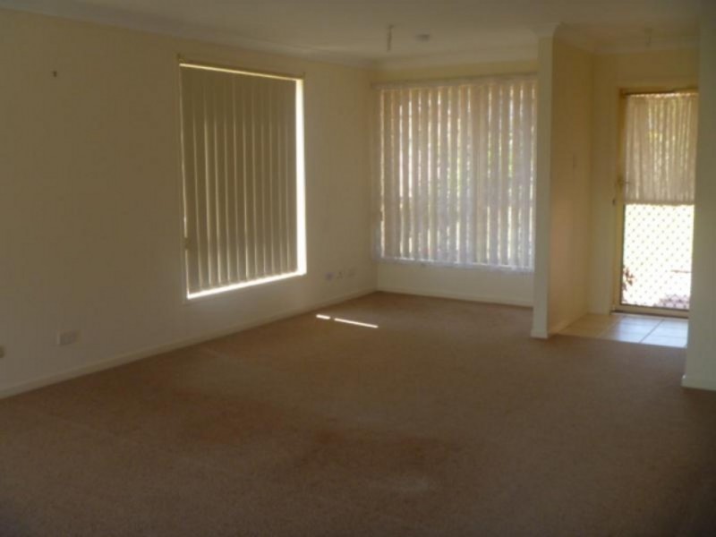 84 Roper, Blue Haven NSW 2262