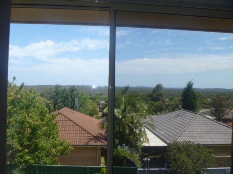 84 Roper, Blue Haven NSW 2262