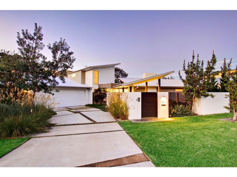 6 View Street, North Avoca NSW 2260