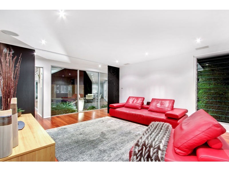 6 View Street, North Avoca NSW 2260