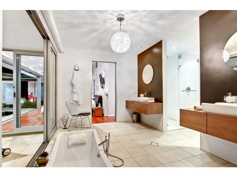 6 View Street, North Avoca NSW 2260