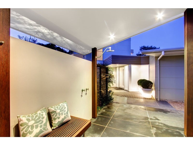 6 View Street, North Avoca NSW 2260