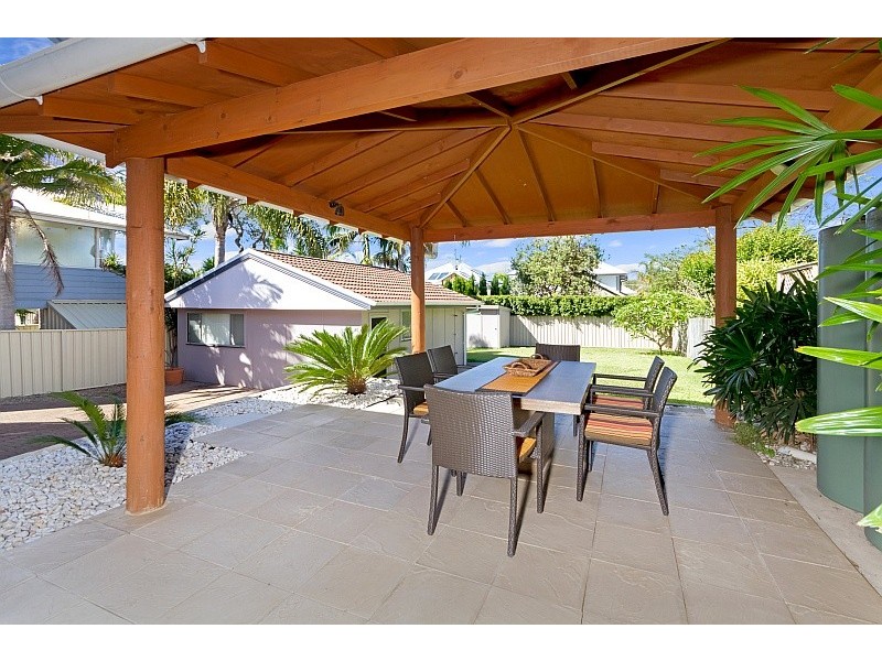 7 View Street, North Avoca NSW 2260