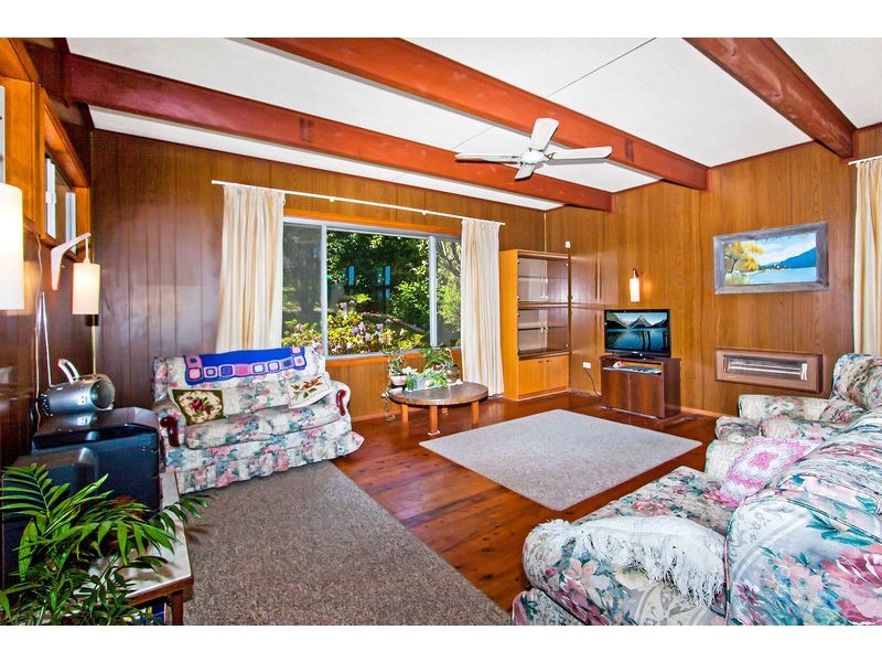 166 Copacabana Drive, Copacabana NSW 2251