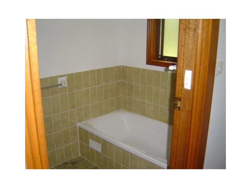 185 The Round Drive, Avoca Beach NSW 2251