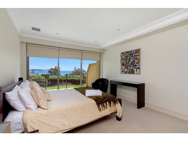 2/8 Terrigal Esplanande, Terrigal NSW 2260