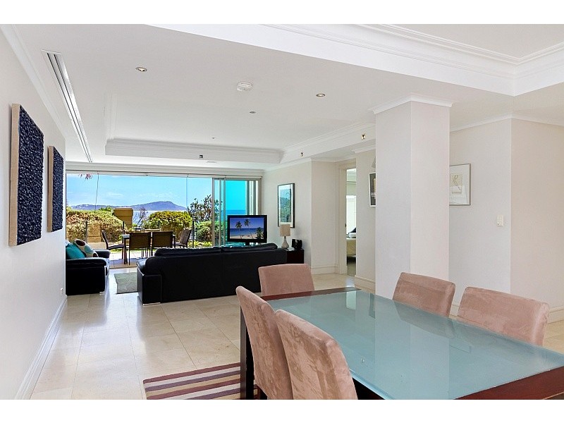 2/8 Terrigal Esplanande, Terrigal NSW 2260