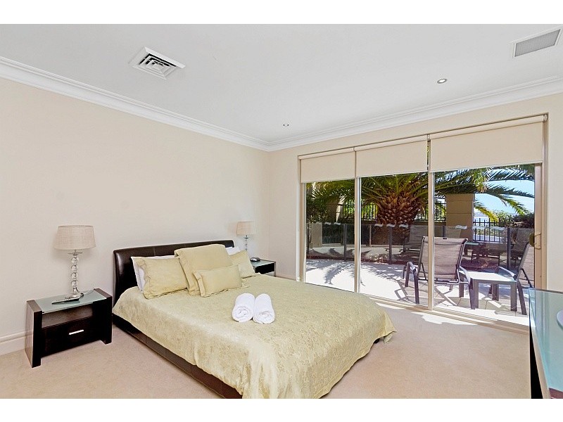 2/8 Terrigal Esplanande, Terrigal NSW 2260