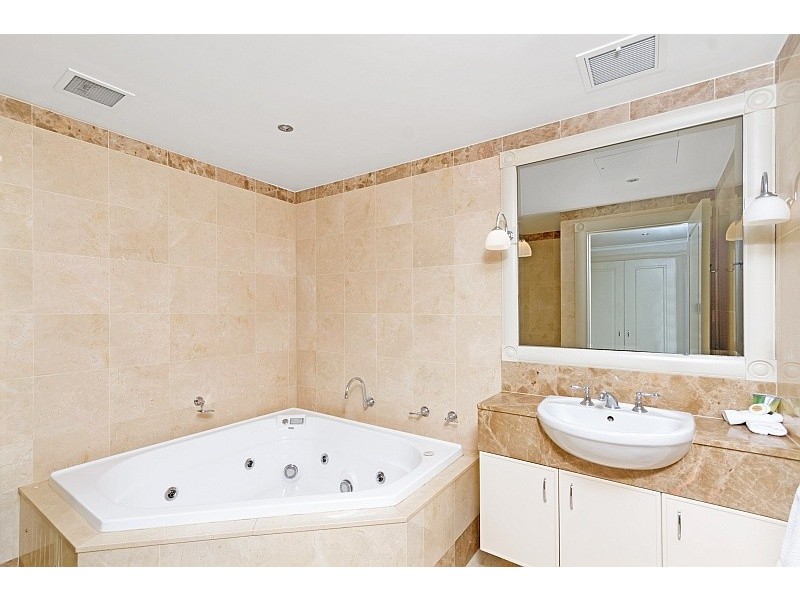 2/8 Terrigal Esplanande, Terrigal NSW 2260