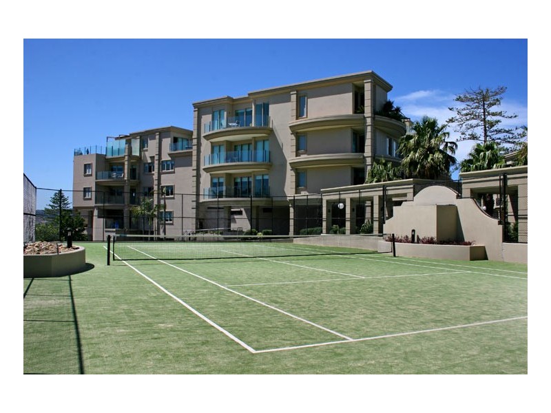 2/8 Terrigal Esplanande, Terrigal NSW 2260