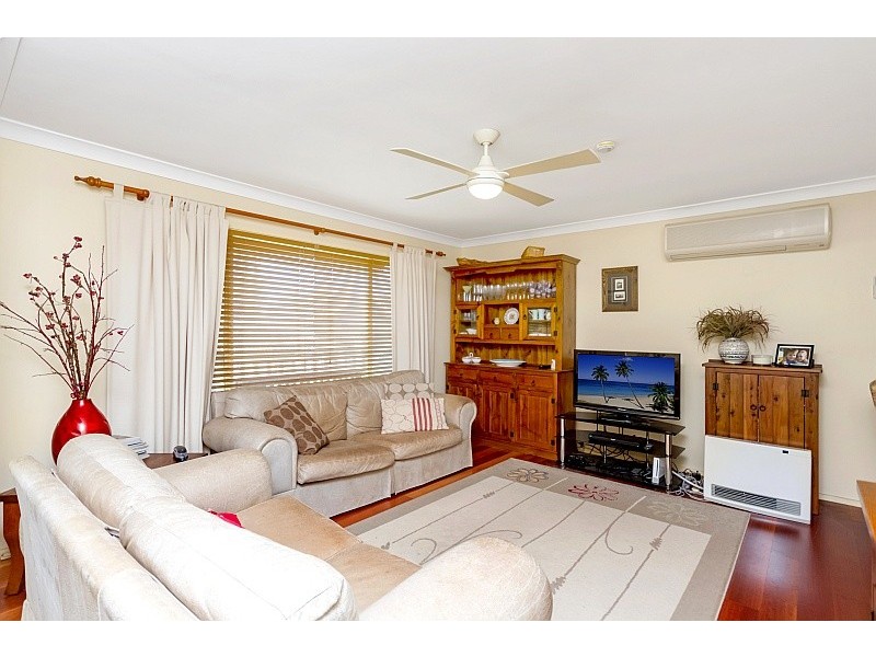 11 Cabbage Tree Avenue, Avoca Beach NSW 2251