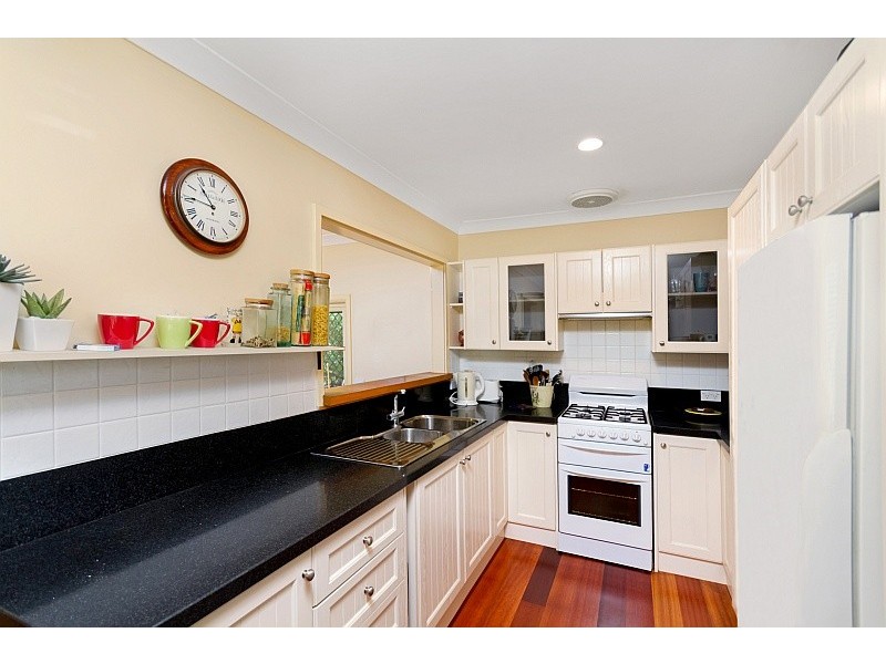 11 Cabbage Tree Avenue, Avoca Beach NSW 2251