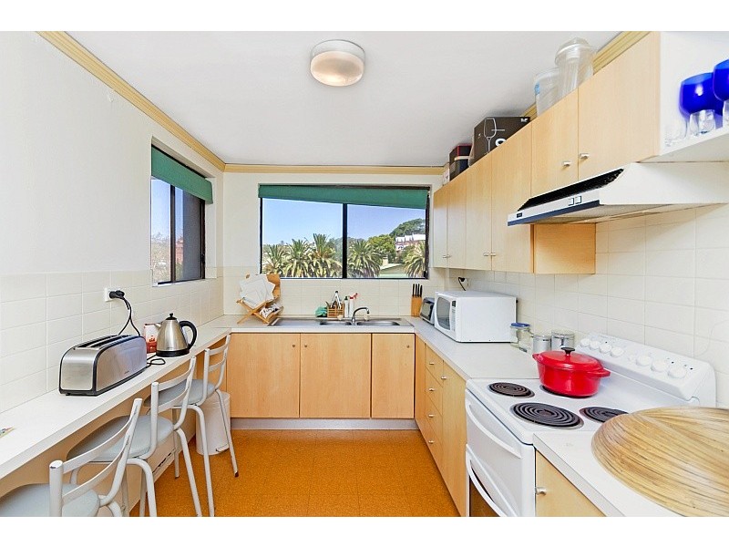 16/13 Campbell Crescent, Terrigal NSW 2260