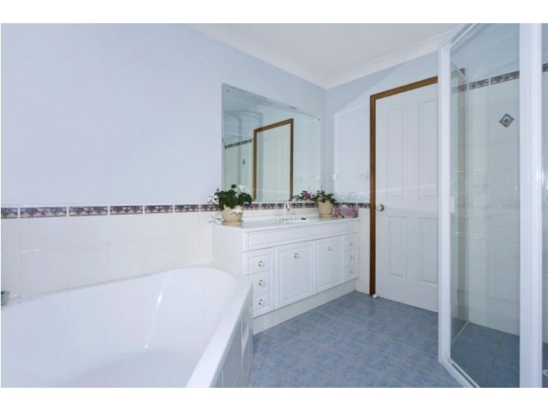 42 Molsten Avenue, Tumbi Umbi NSW 2261