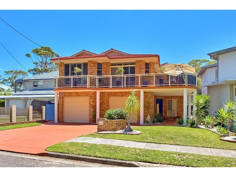 71 Bateau Bay Road, Bateau Bay NSW 2261