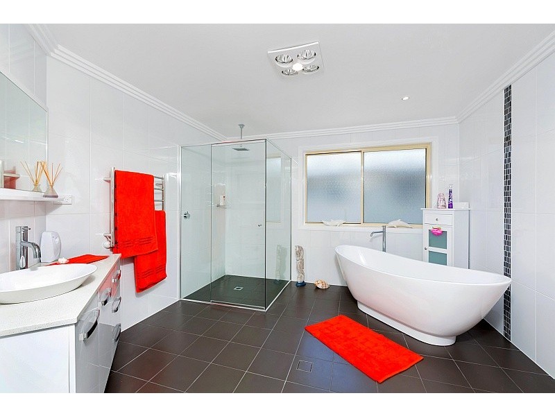 71 Bateau Bay Road, Bateau Bay NSW 2261