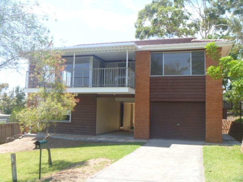 4 Veness Close, Macmasters Beach NSW 2251