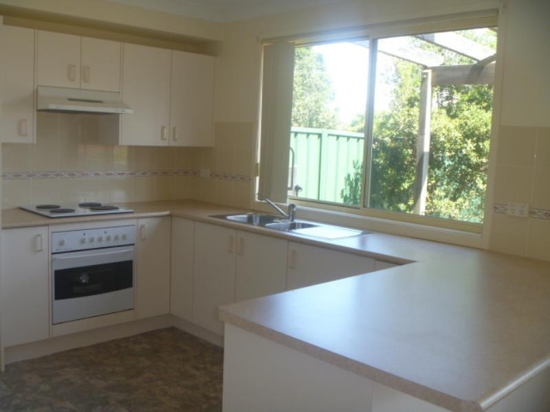 84 Roper, Blue Haven NSW 2262