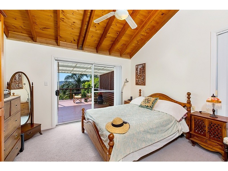 217 Hillside Road, Avoca Beach NSW 2251