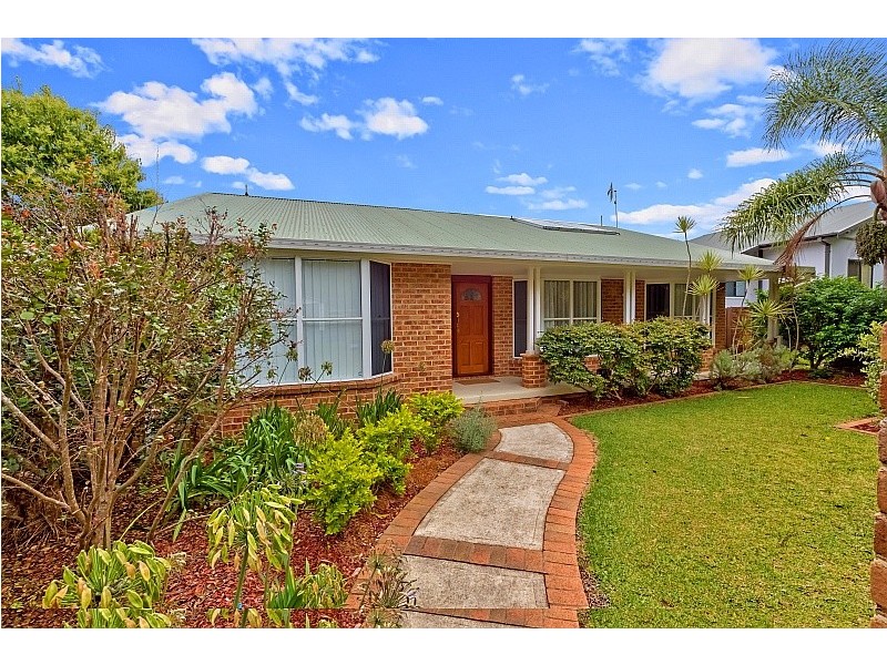 217 Hillside Road, Avoca Beach NSW 2251