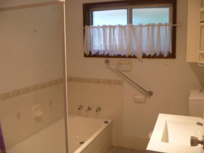 172 The Round Drive, Avoca Beach NSW 2251