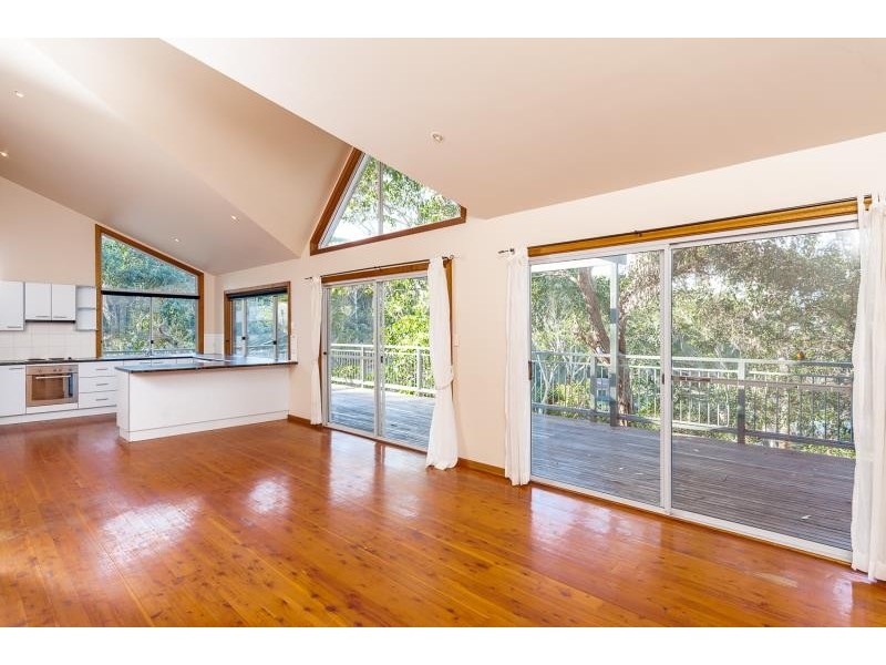 51 Surf Rider Avenue, North Avoca NSW 2260