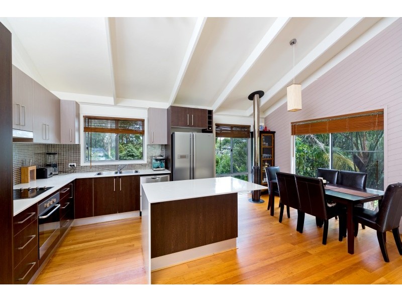 49 Easter Parade, North Avoca NSW 2260