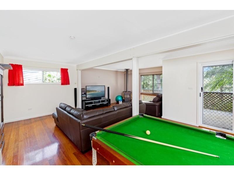 49 Easter Parade, North Avoca NSW 2260