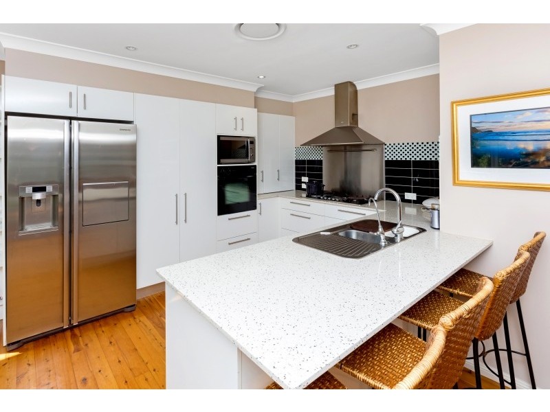 19 Reynolds Road, Avoca Beach NSW 2251