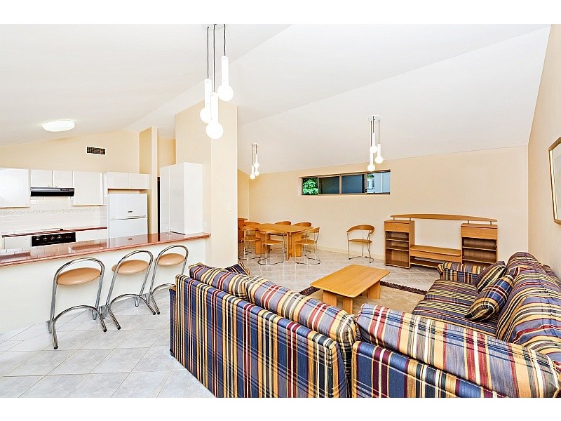 3/10 Campbell Crescent, Terrigal NSW 2260