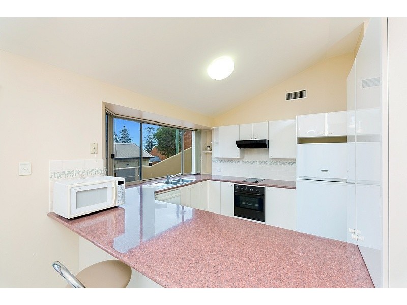 3/10 Campbell Crescent, Terrigal NSW 2260