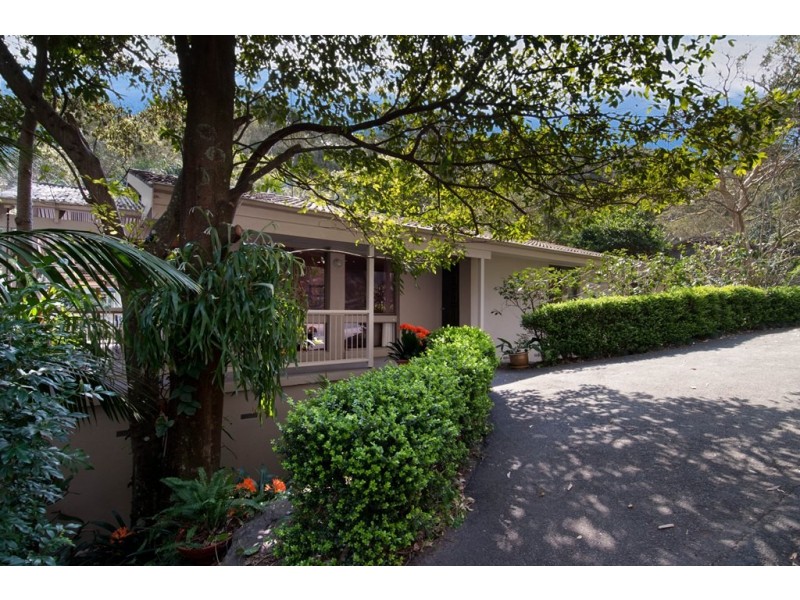 2 Easter Parade, North Avoca NSW 2260