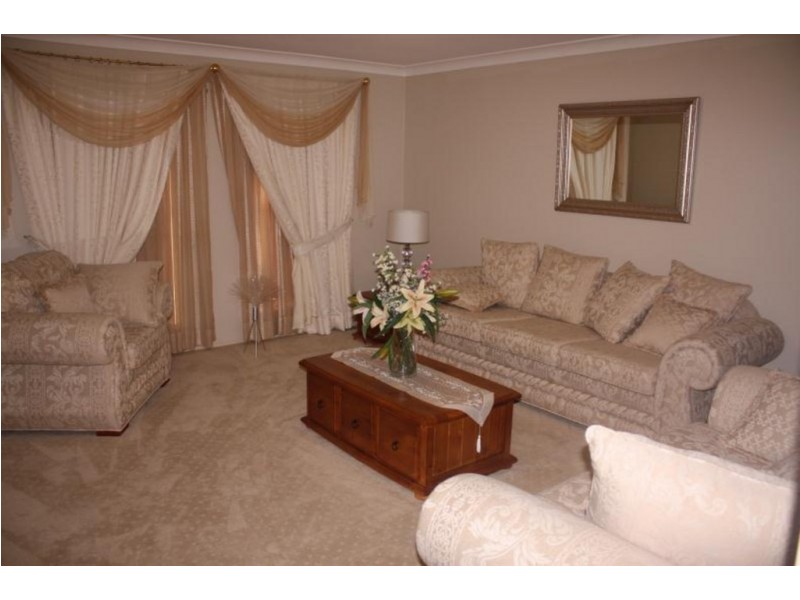 1 Bannister Drive, Erina NSW 2250