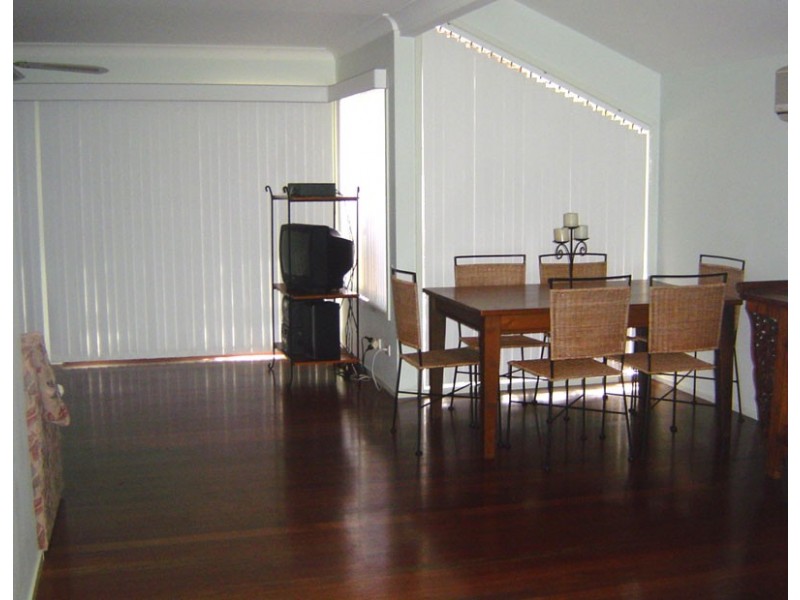 2/13 Whiting Avenue, Terrigal NSW 2260