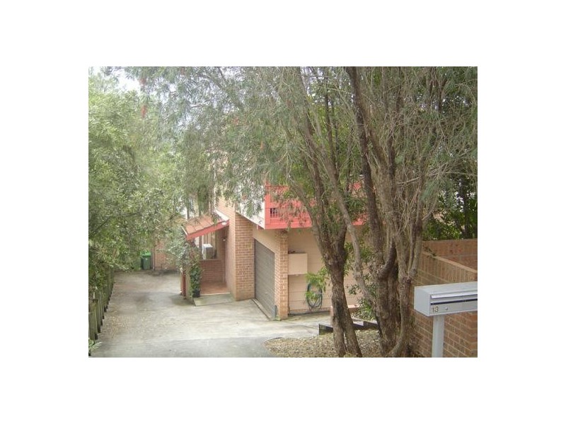 2/13 Whiting Avenue, Terrigal NSW 2260