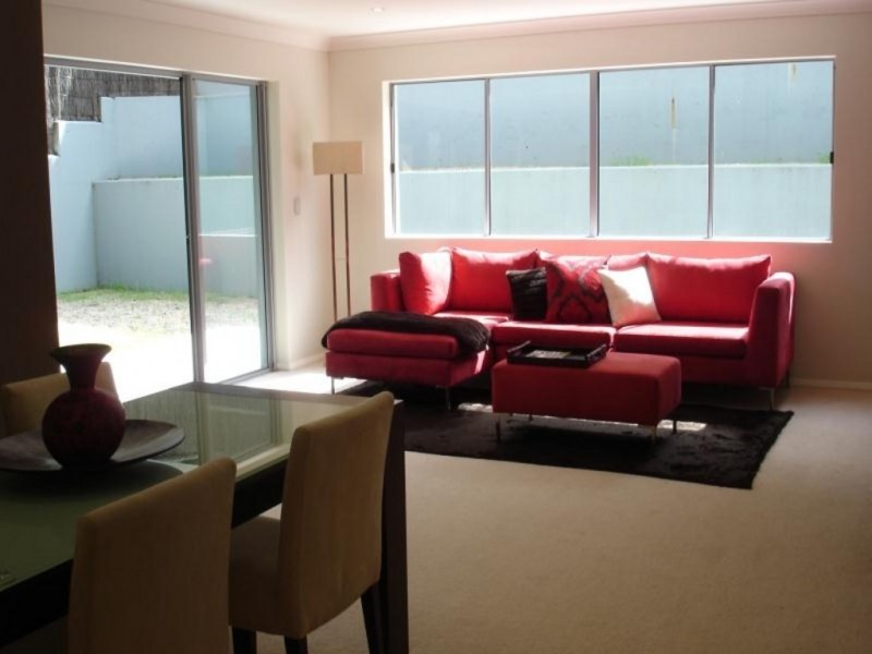 2/13-15 Moore Street, West Gosford NSW 2250