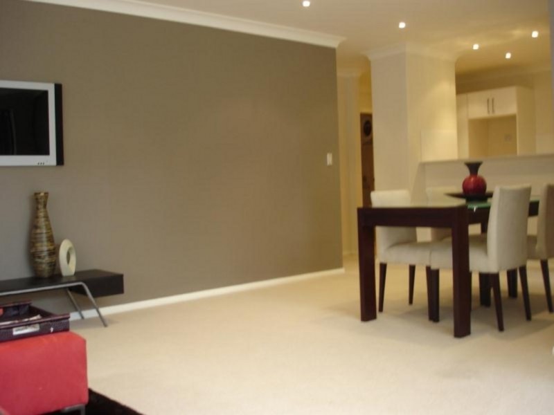 2/13-15 Moore Street, West Gosford NSW 2250