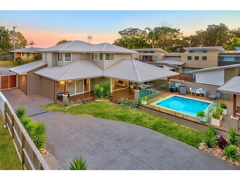 9 Tramway Road, North Avoca NSW 2260