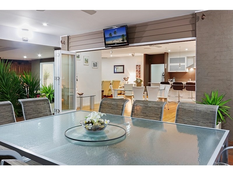 9 Tramway Road, North Avoca NSW 2260